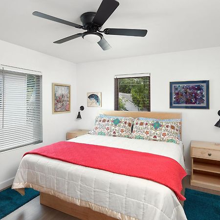 Folly Vacation Perfect Purple Palace Apt C 폴리 비치 외부 사진